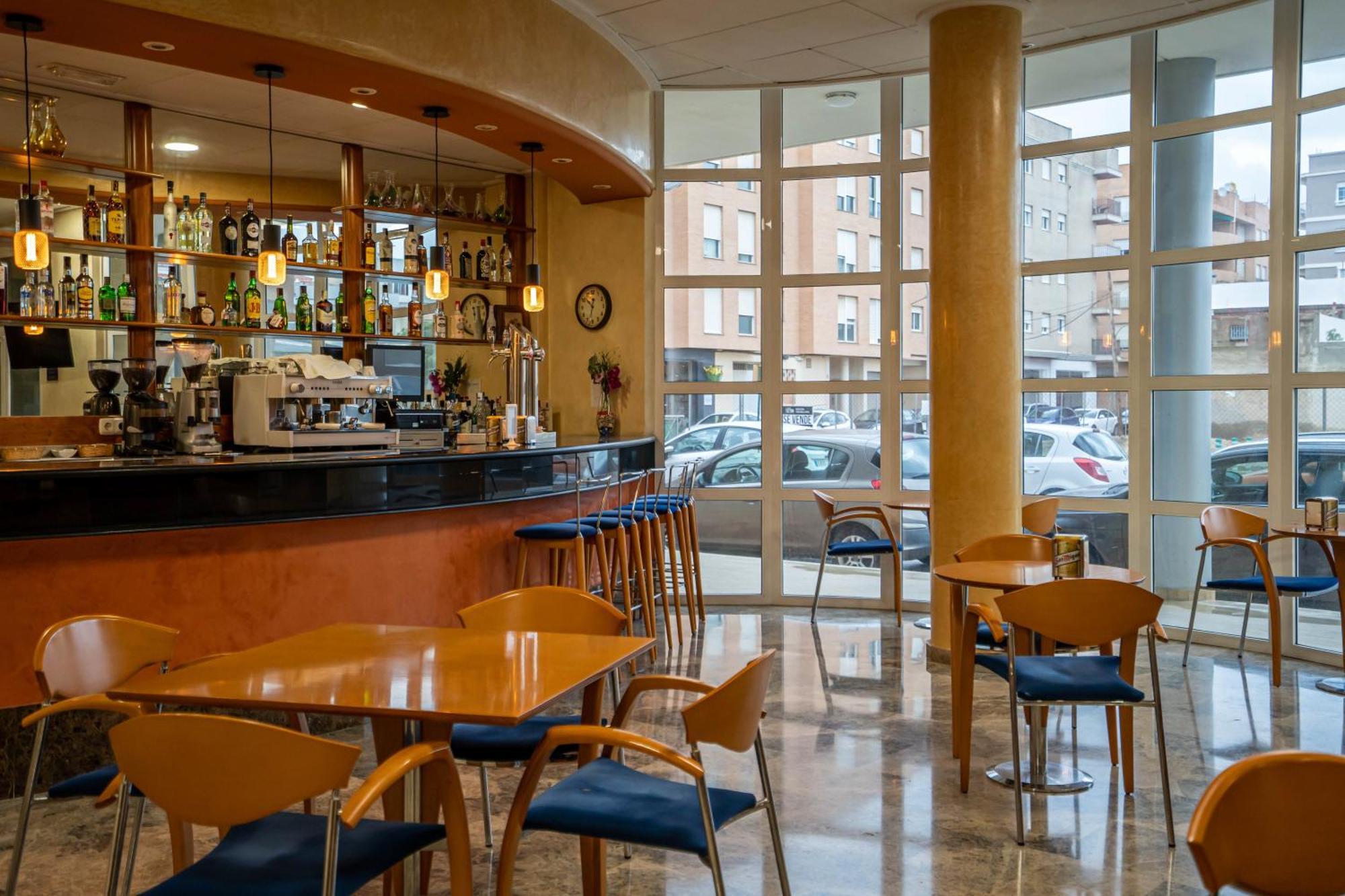 Bartos Hotel